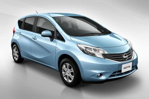 Nissan Note (2013) - picture 1 of 7