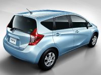 Nissan Note (2013) - picture 2 of 7