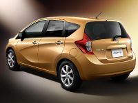 Nissan Note (2013) - picture 4 of 7