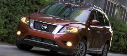 Nissan Pathfinder (2013) - picture 23 of 26