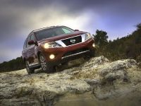Nissan Pathfinder (2013) - picture 1 of 26