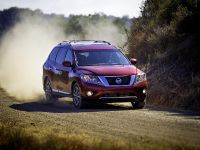 Nissan Pathfinder (2013) - picture 3 of 26
