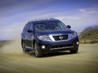 Nissan Pathfinder (2013) - picture 13 of 26