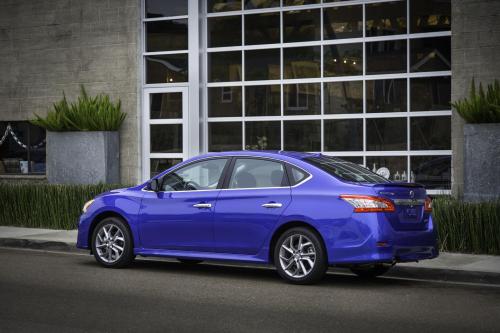 Nissan Sentra US (2013) - picture 17 of 30