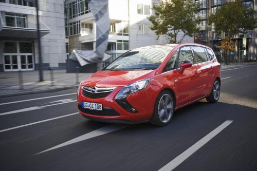 Opel Zafira Tourer 2.0 CDTI BiTurbo (2013) - picture 1 of 5