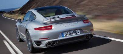 Porsche 911 Turbo S (2013) - picture 4 of 8