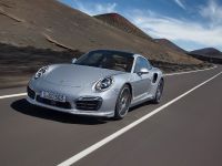 Porsche 911 Turbo S (2013) - picture 1 of 8