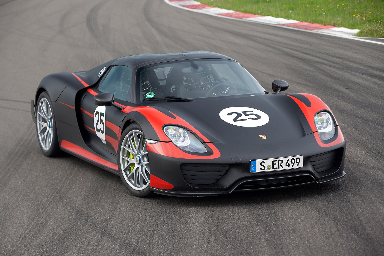 Porsche 918 Spyder Prototype