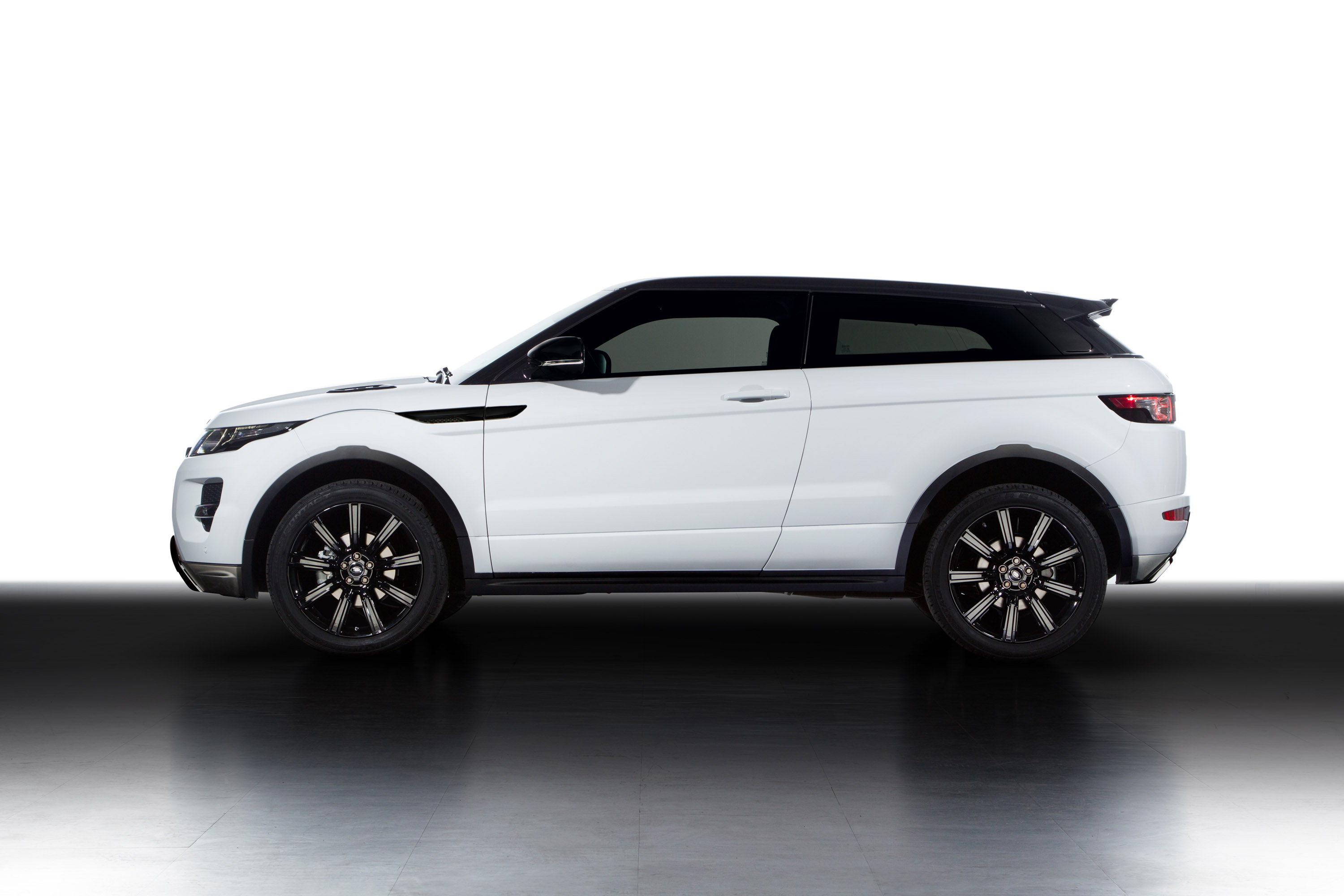 Range Rover Evoque Black Design Pack