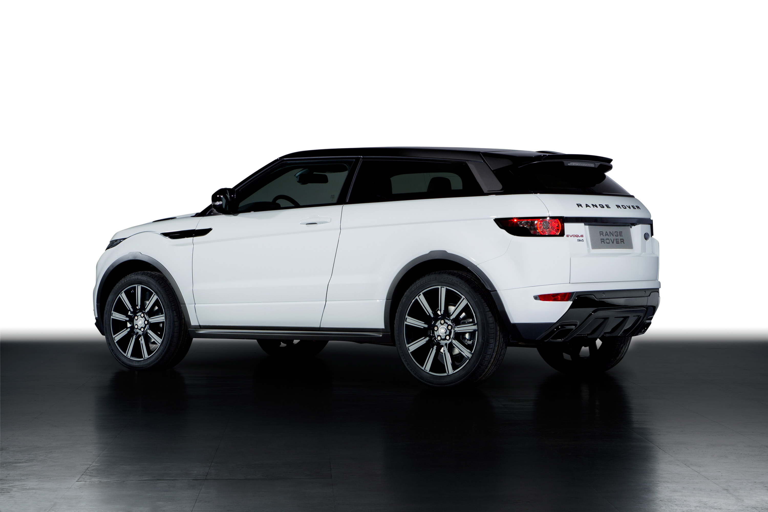 Range Rover Evoque Black Design Pack