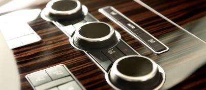 Range Rover UK (2013) - picture 20 of 28