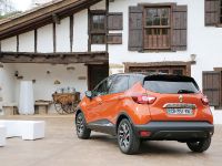 Renault Captur (2013) - picture 5 of 6