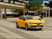 Renault Clio RS 200 (2013) - picture 3 of 6