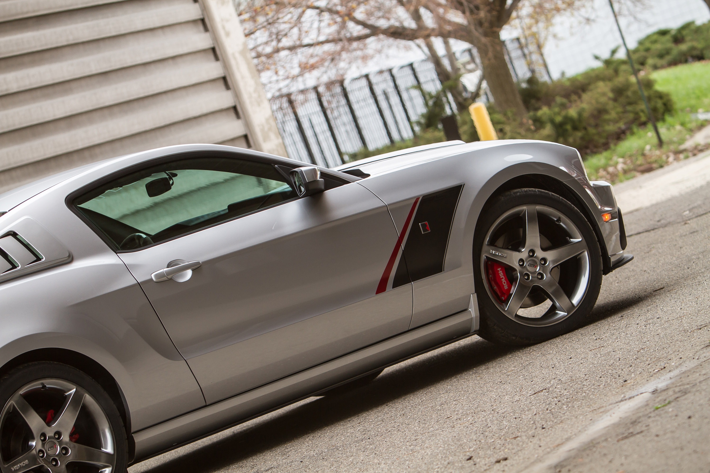 ROUSH Ford Mustang