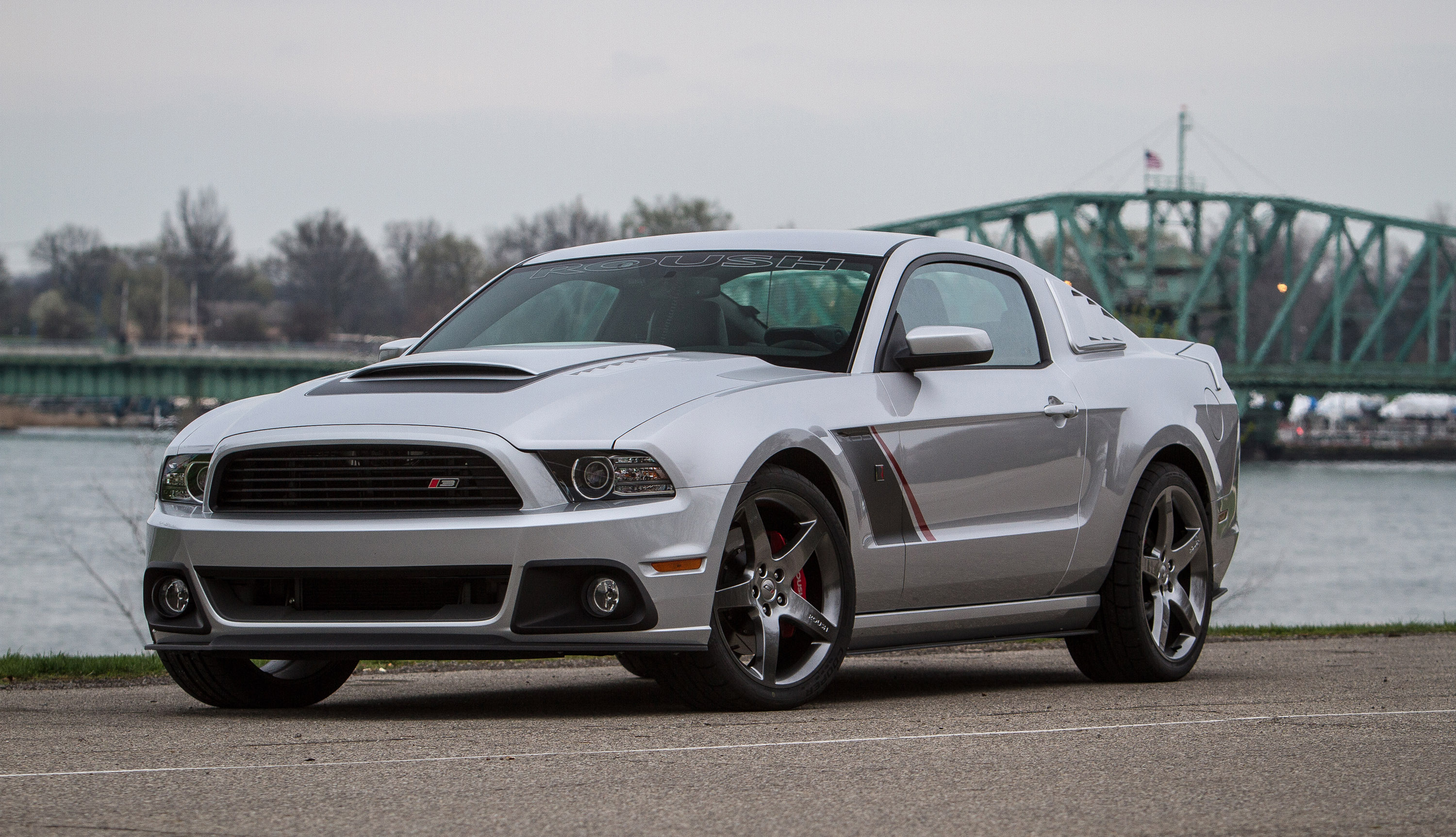 ROUSH Ford Mustang