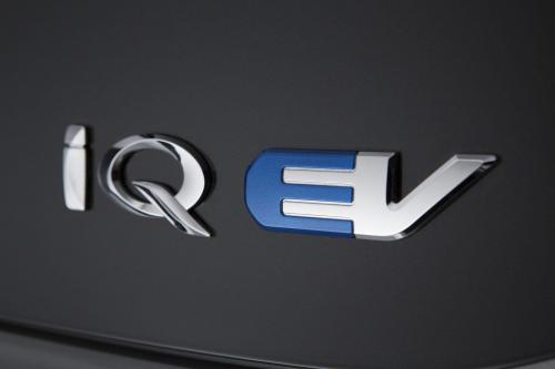 Scion iQ EV (2013) - picture 17 of 20