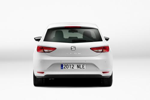 Seat Leon (2013) - picture 8 of 14