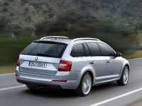 Skoda Octavia Combi (2013) - picture 1 of 2