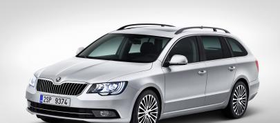 Skoda Superb (2013) - picture 12 of 50
