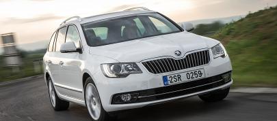 Skoda Superb (2013) - picture 20 of 50
