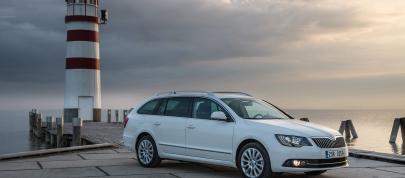 Skoda Superb (2013) - picture 31 of 50
