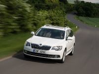 Skoda Superb (2013) - picture 19 of 50