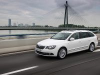 Skoda Superb (2013)