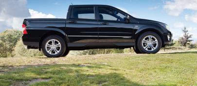 SsangYong Korando Sports Pick-Up (2013) - picture 7 of 10