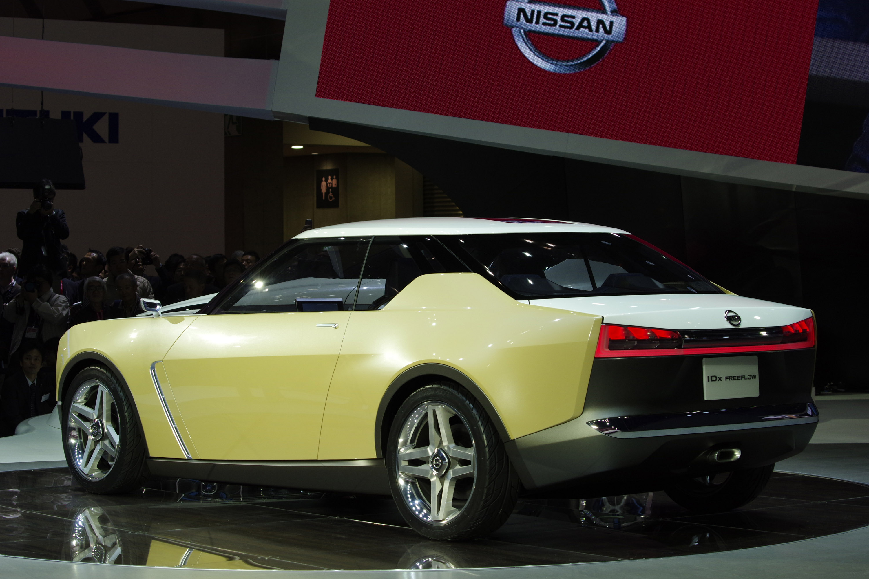 Tokyo Motor Show Nissan IDx Freeflow Concept