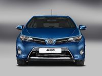 Toyota Auris Hybrid (2013) - picture 1 of 12