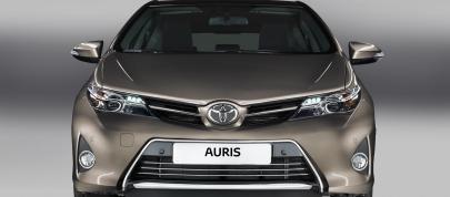 Toyota Auris (2013) - picture 7 of 15