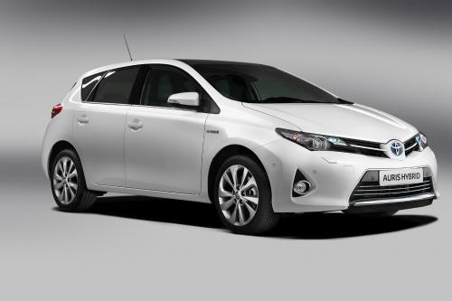 Toyota Auris (2013) - picture 9 of 15