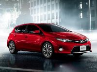 Toyota Auris (2013) - picture 1 of 15