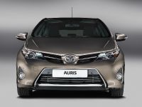 Toyota Auris (2013) - picture 7 of 15