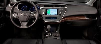 Toyota Avalon (2013) - picture 15 of 17