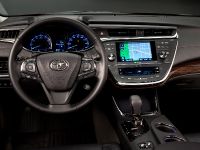 Toyota Avalon (2013) - picture 14 of 17