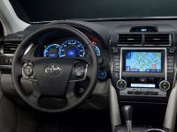 2013 Toyota Camry XLE, 2 of 3