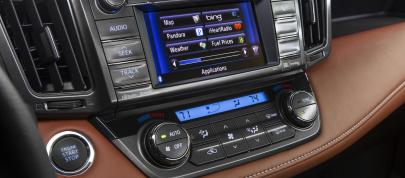 Toyota RAV4 (2013) - picture 28 of 30