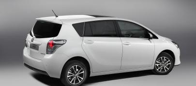 Toyota Verso (2013) - picture 7 of 9