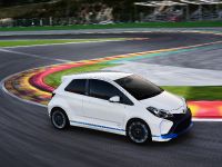 Toyota Yaris Hybrid-R Concept (2013) - picture 3 of 8