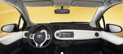 Toyota Yaris Trend (2013) - picture 4 of 5
