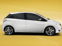 Toyota Yaris Trend (2013) - picture 2 of 5