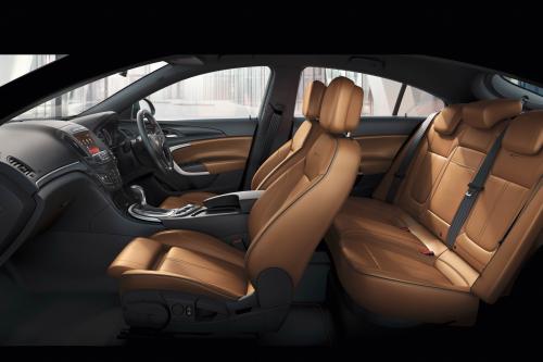 Vauxhall Insignia (2013) - picture 8 of 10