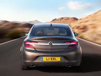 Vauxhall Insignia (2013) - picture 6 of 10