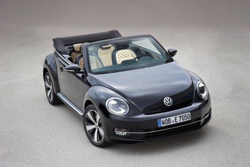 Volkswagen Beetle Cabriolet Exclusive (2013) - picture 1 of 3