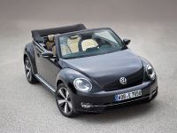 Volkswagen Beetle Cabriolet Exclusive (2013) - picture 1 of 3