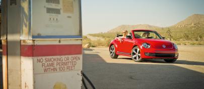 Volkswagen Beetle Cabriolet (2013) - picture 4 of 4