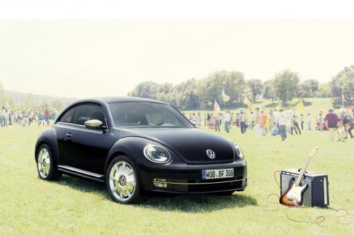 Volkswagen Beetle Fender Edition (2013) - picture 1 of 7