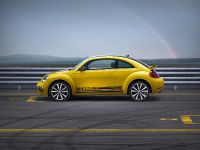 Volkswagen Beetle GSR Limited Edition (2013) - picture 5 of 11
