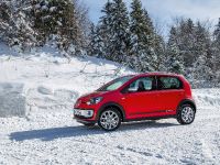 Volkswagen Cross Up (2013) - picture 3 of 26